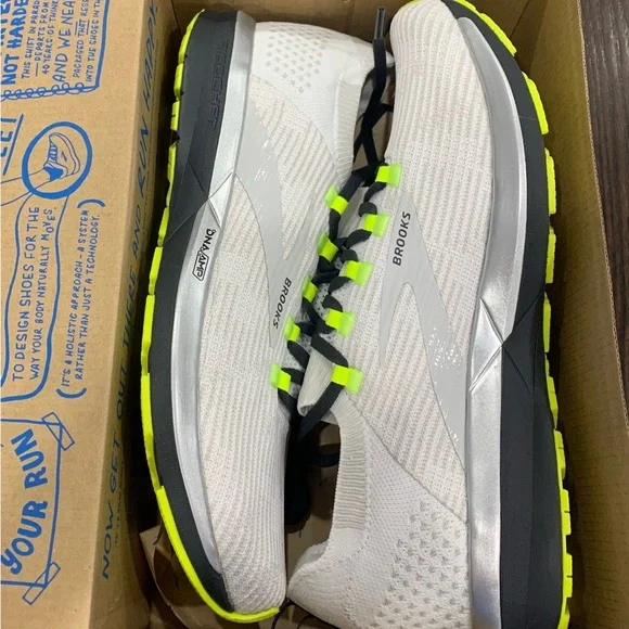 NEVER WORN. - Picture 1 of 4